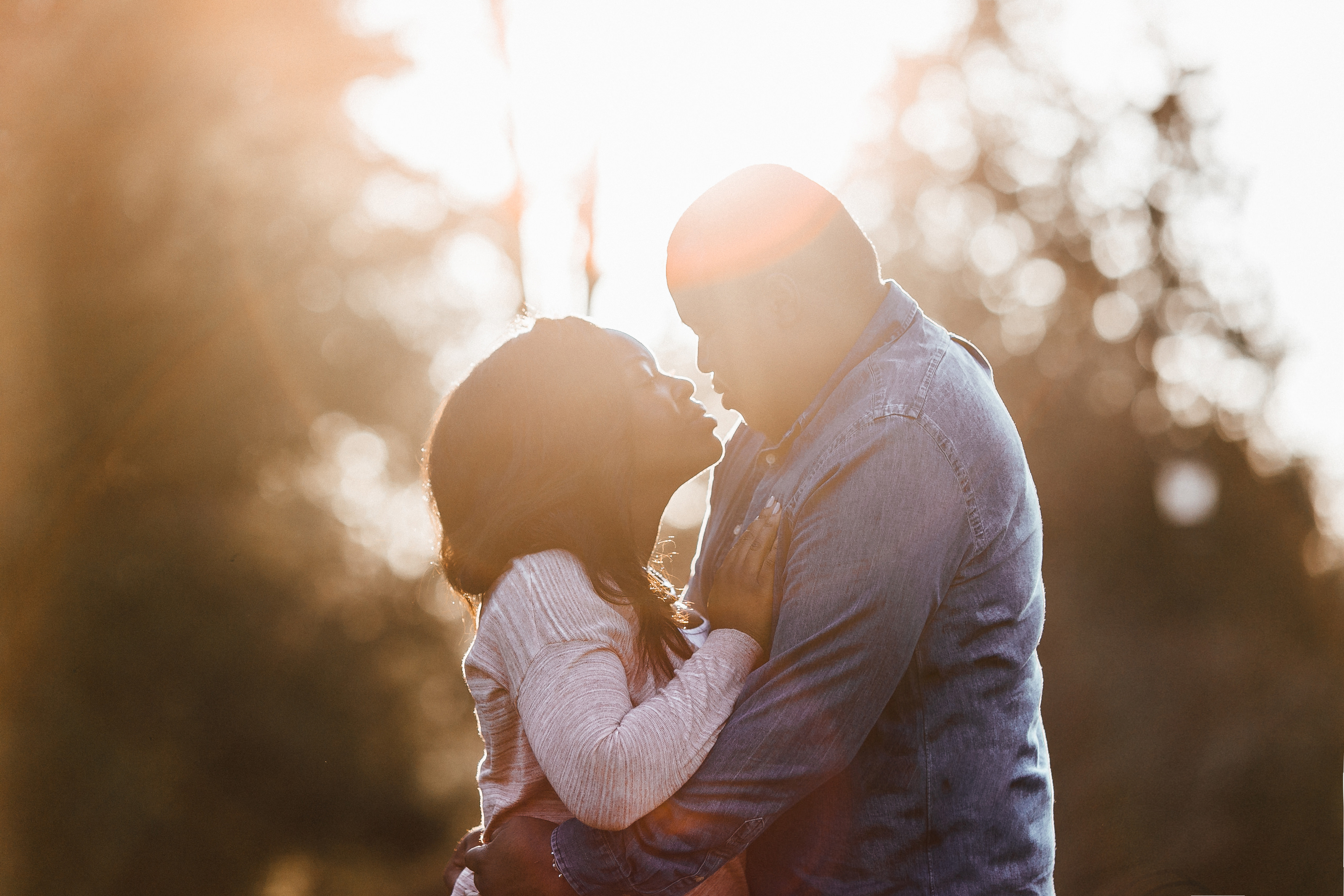 sunset and sunrise engagement shoot at victoria park in bath uk by somerset wedding photographer beatrici