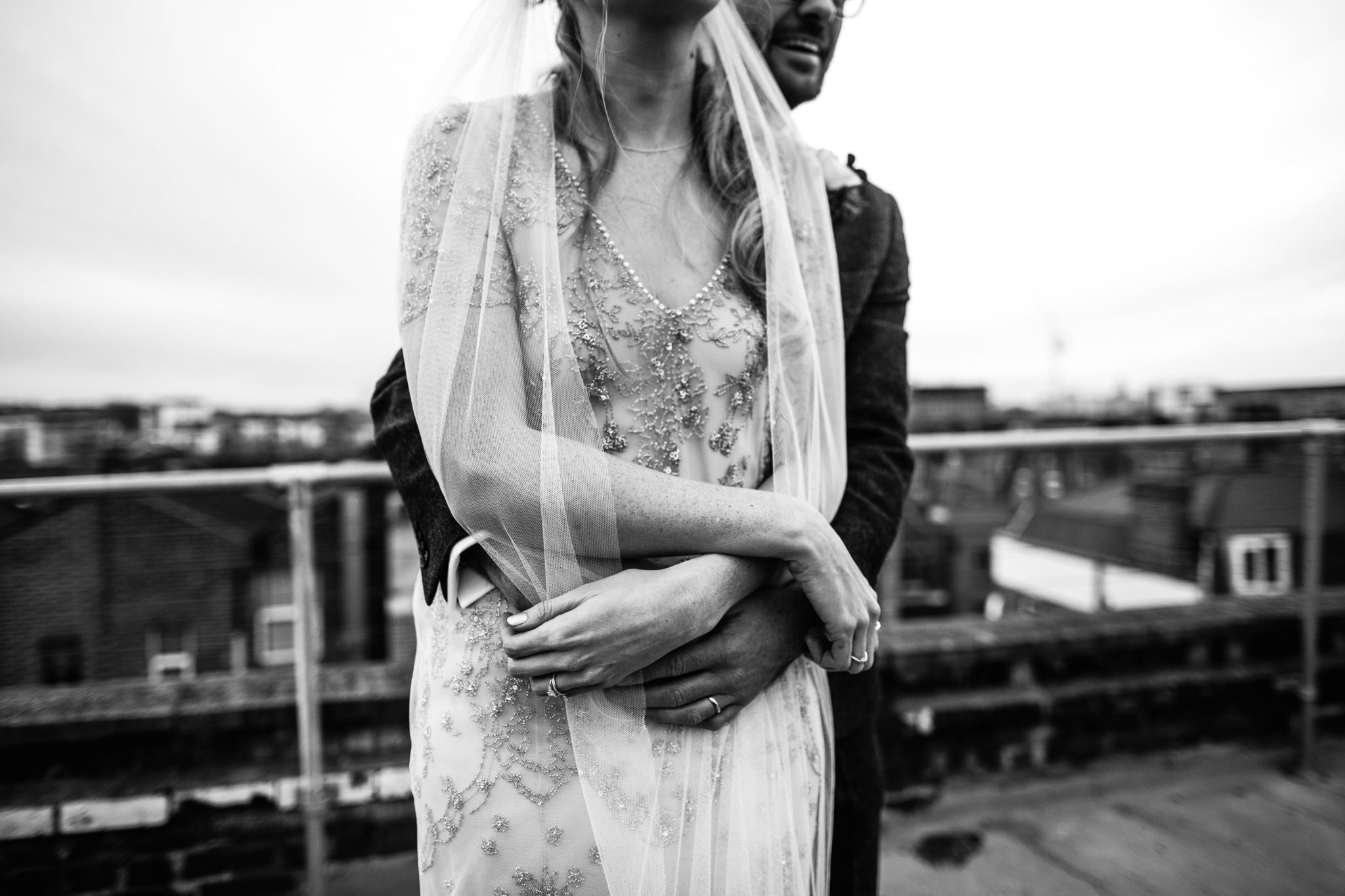 BRIDE AND GROOM AUTUMN WEDDING AT ONE FRIENDLY PLACE COUPLES PORTRAITS WITH PROPS AND DECORATION ROOFTOP OF WAREHOUSE WEDDING IN LONDON