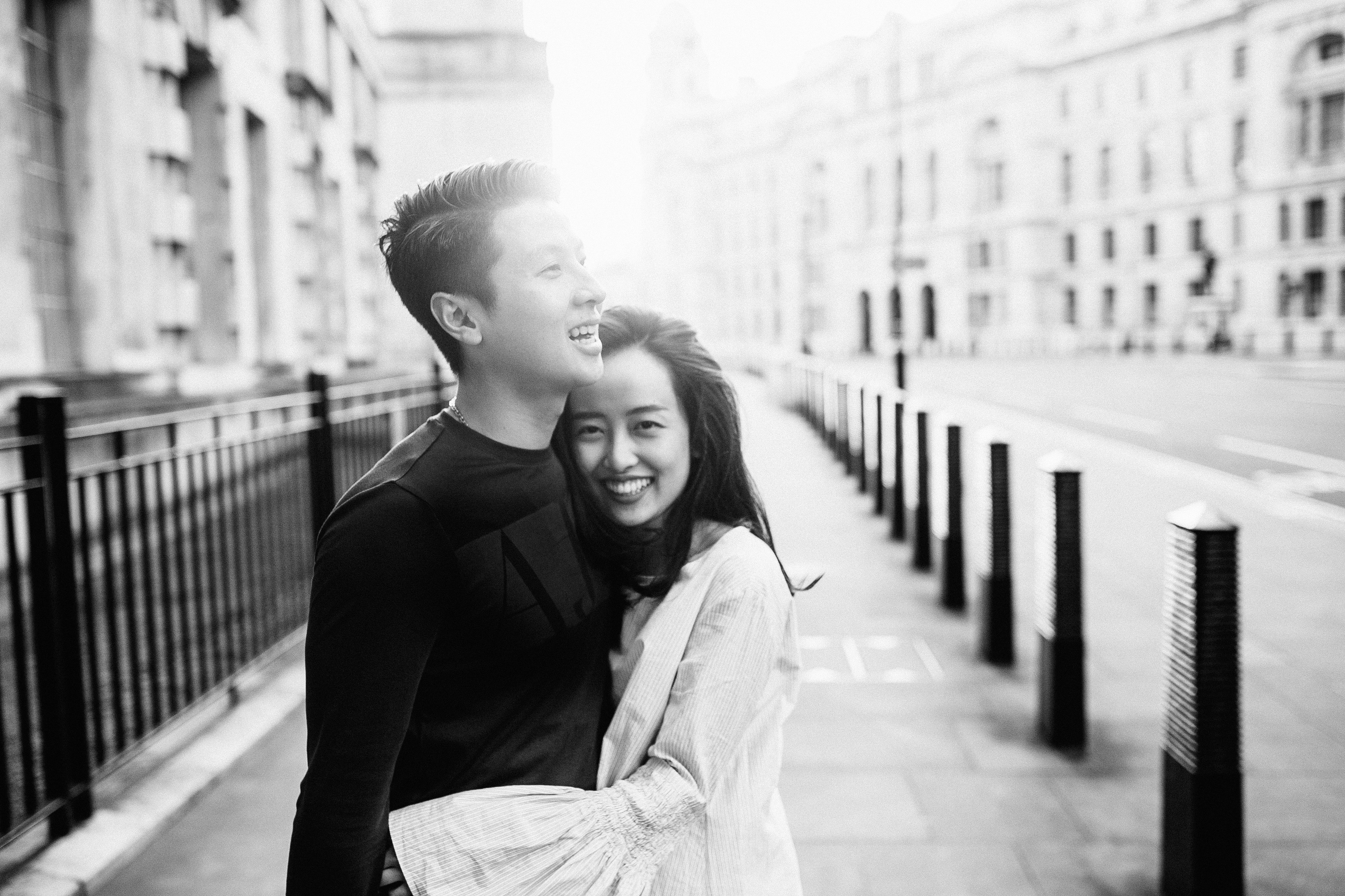 COUPLE'S PHOTOSHOOT IN LONDON FUN PRE WEDDING AND ENGAGEMENT SHOOT