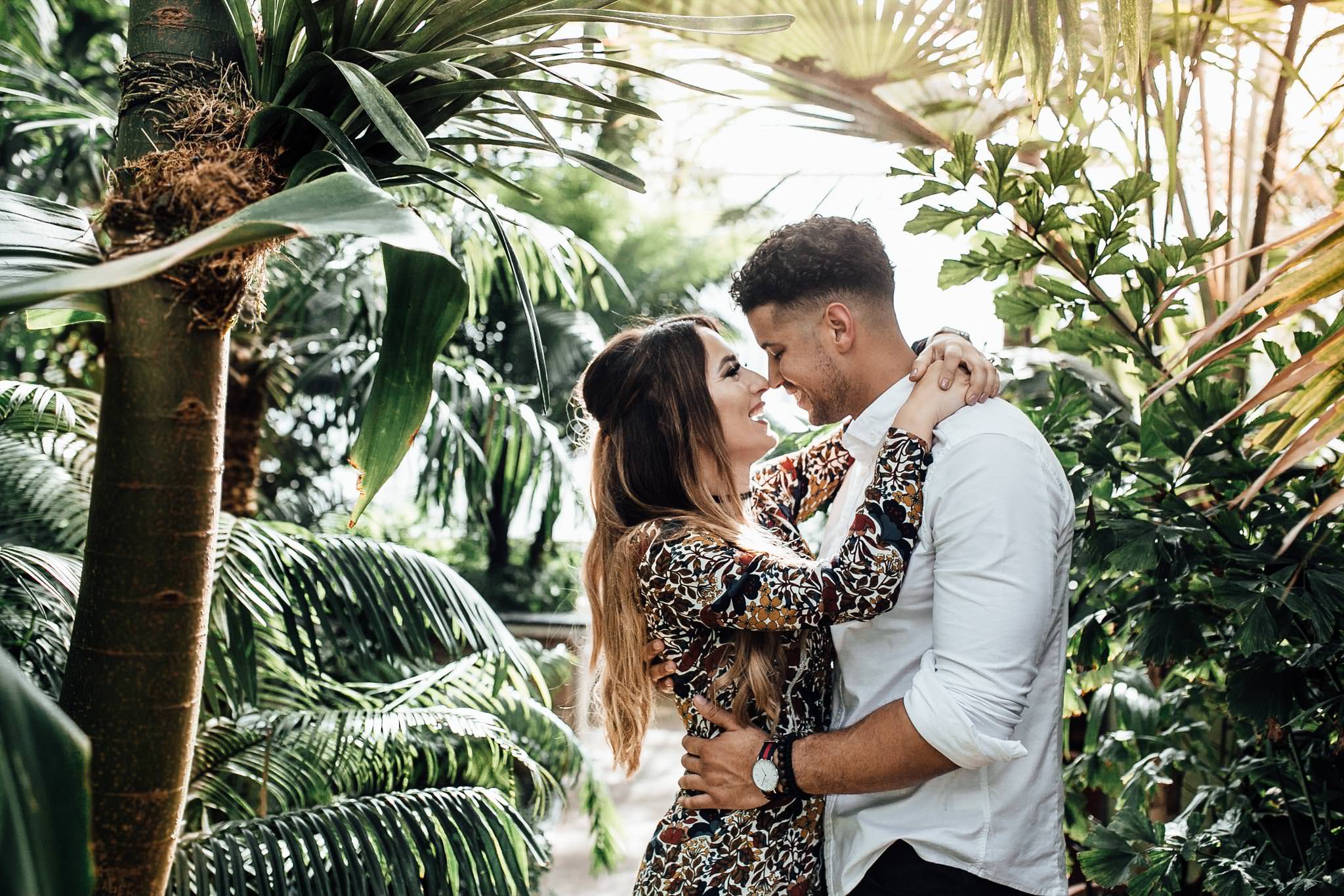 best locations for engagement shoot in London botanical kew gardens