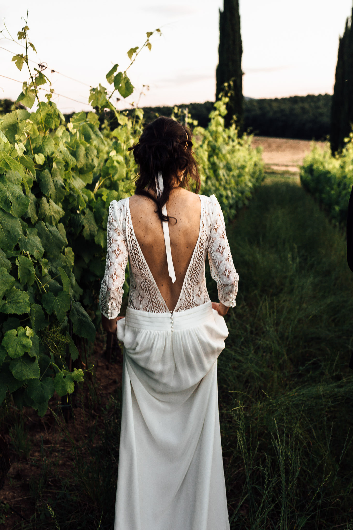 destination wedding vineyard tuscany umbria italy