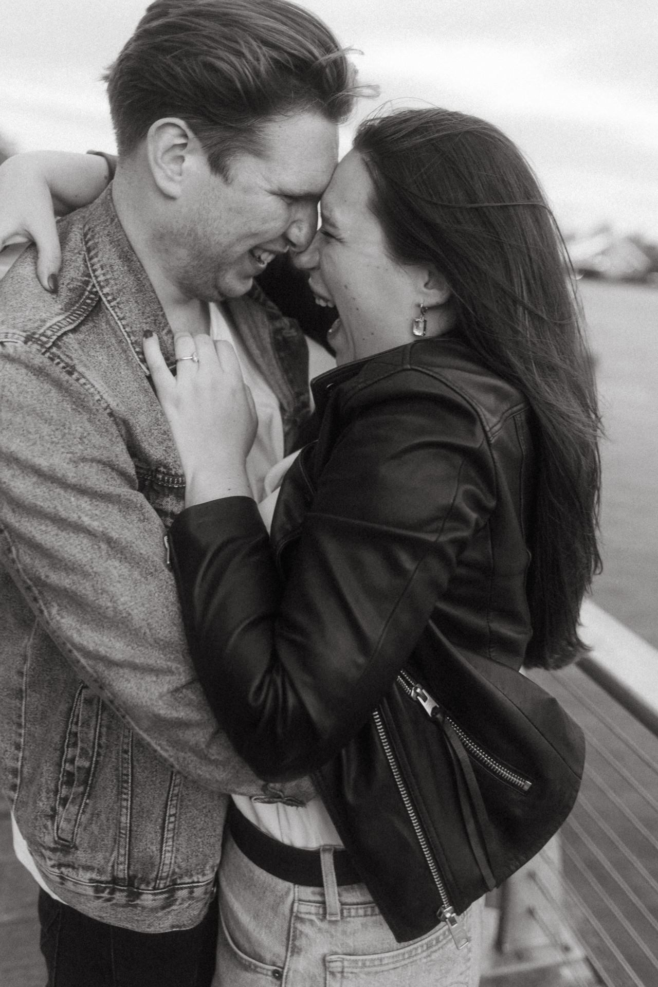 london engagement shoot at tower bridge